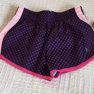 NWT Girls size S6-6X shorts.